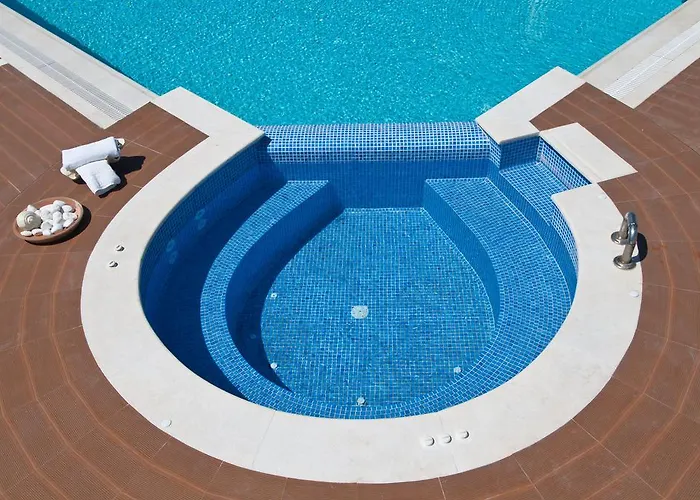 米兰德套房酒店 阿达玛斯