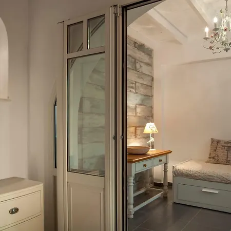Miland Apartment