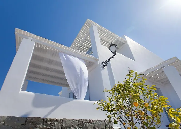 Miland Adamantas (Milos)